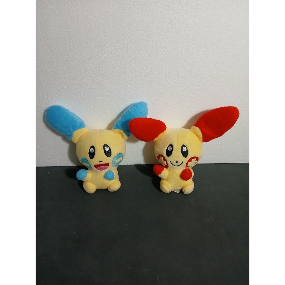 Pokémon Center Plusle Minun 2-piece Official Character Stuffed 2013 Plush‎ Set